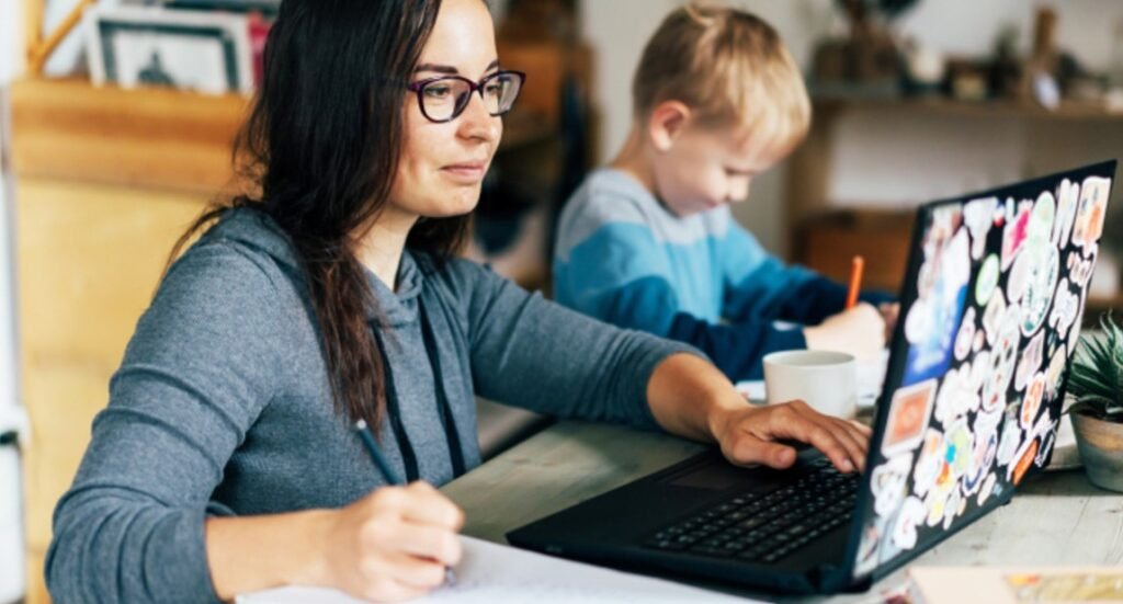 Benefits of Online Education for Remote Learners